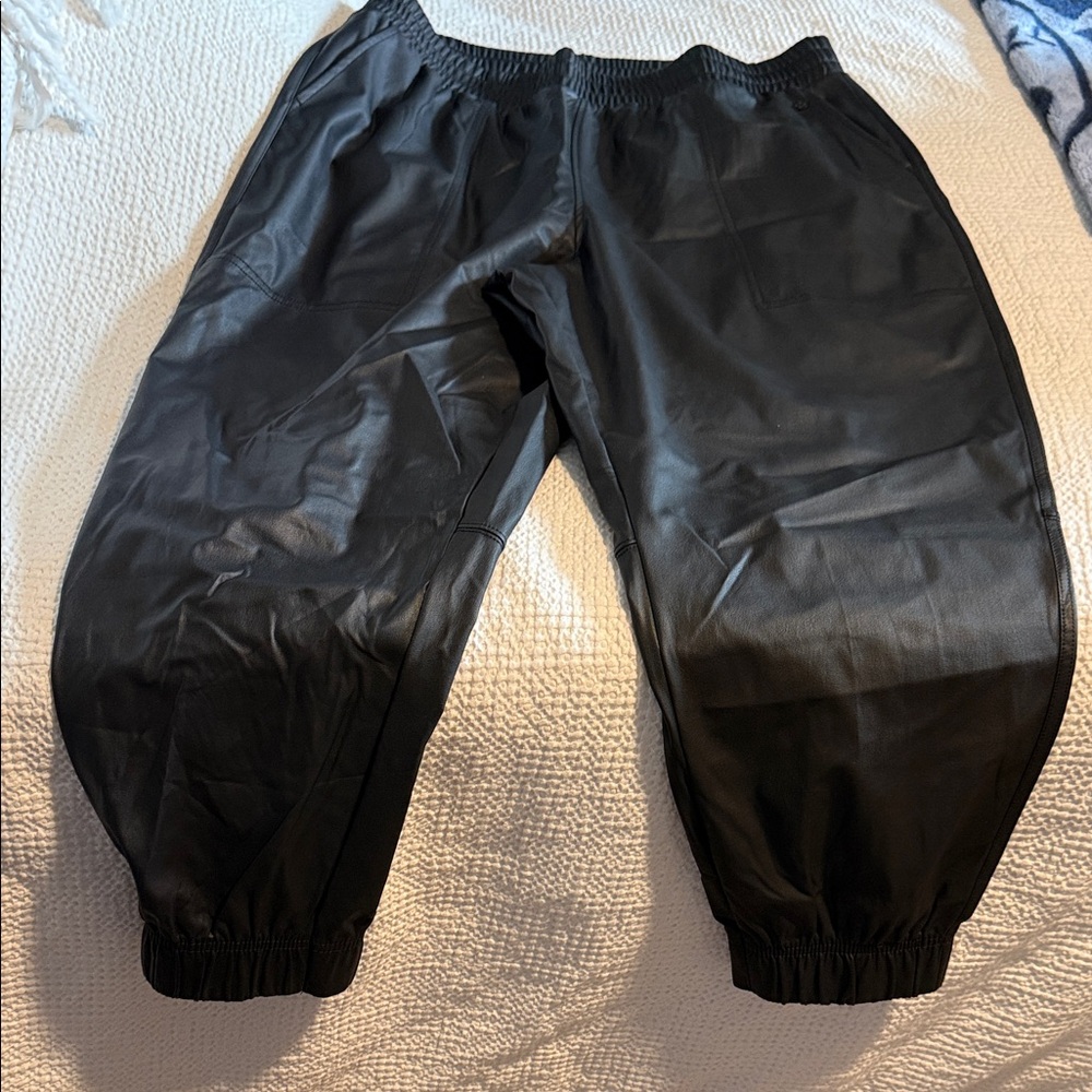 Calia Women’s Black Jogger Pants